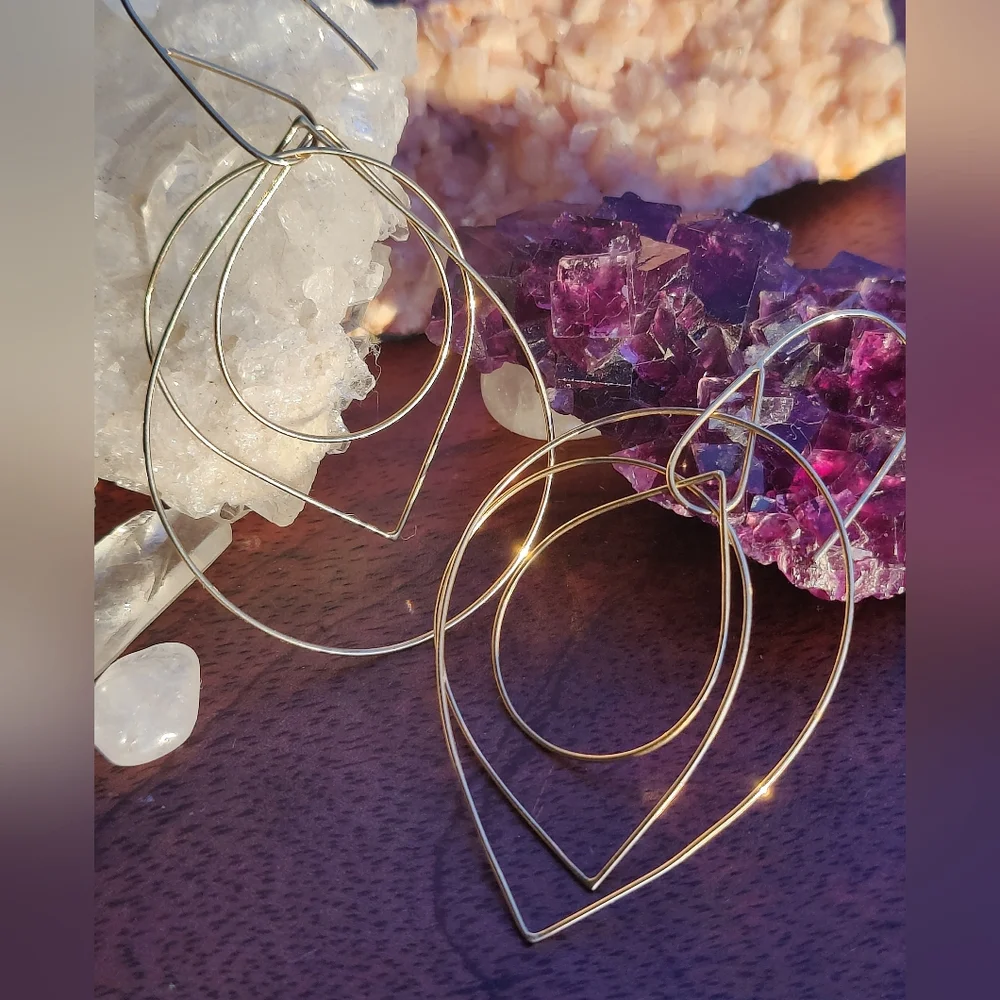 ✨ 14k Lana Multi Teardrop Earrings ✨ - Picture 2 of 3